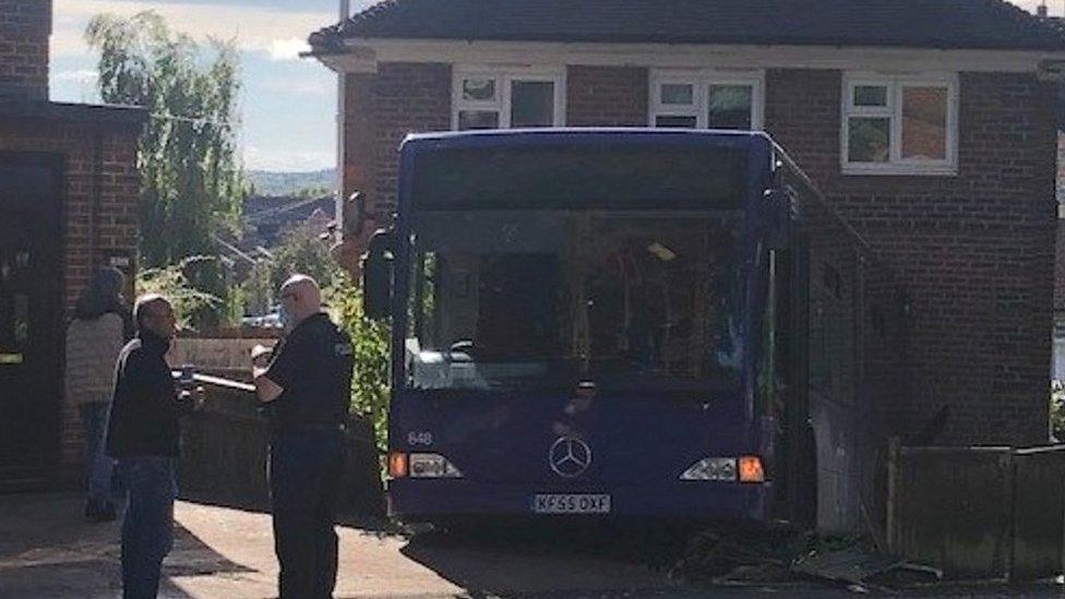 Bus crashed into house