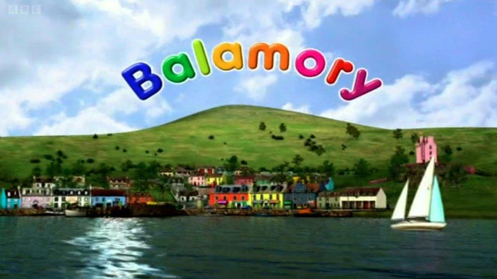 Balamory opening titles showing the houses