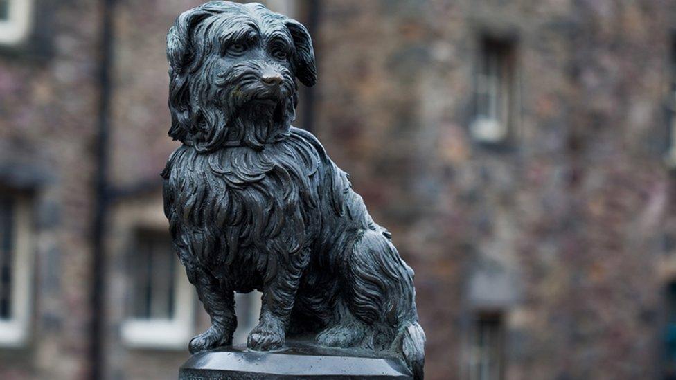 Greyfriars Bobby's statue