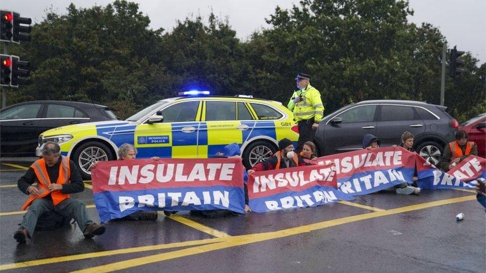 Insulate Britain protests