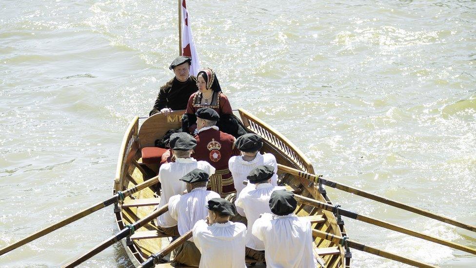 Anne Boleyn being shipped to the Tower of London on a rowing boat