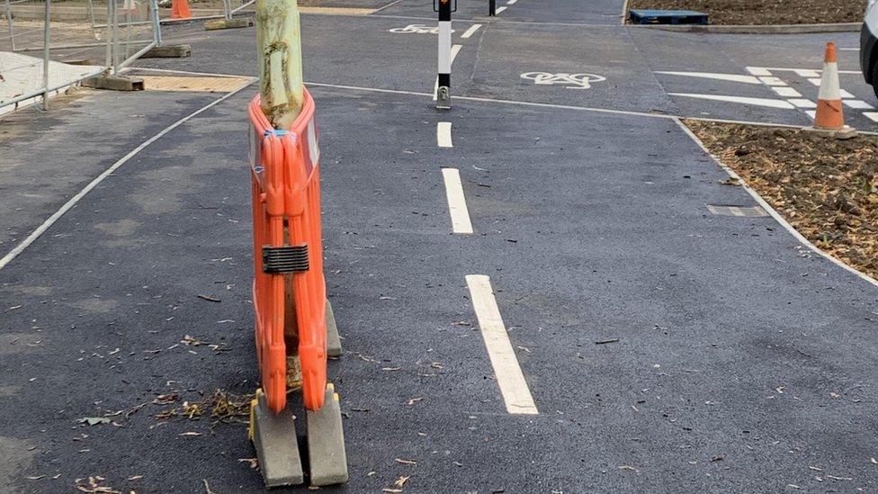 One of the lampposts in the middle of the cycle lane in Oxford