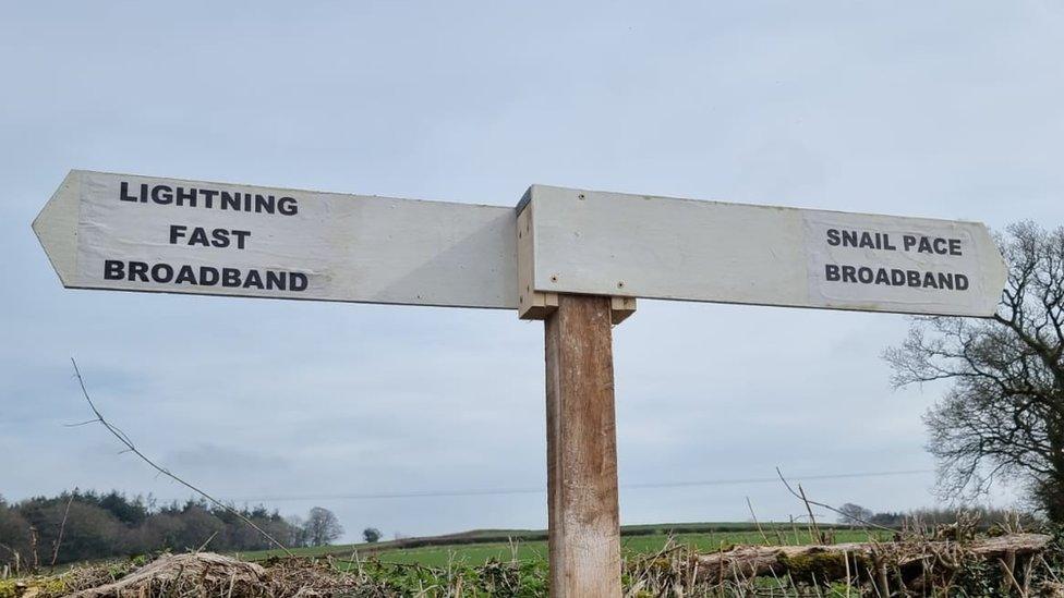 Northleigh broadband sign