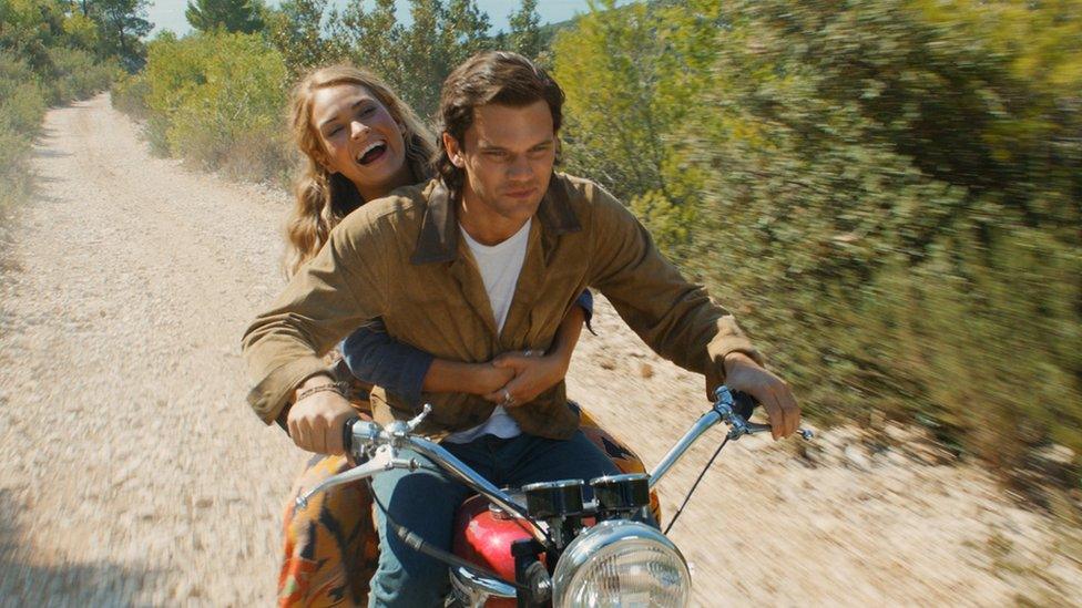 Lily James and Jeremy Irvine in Mamma Mia! Here We Go Again