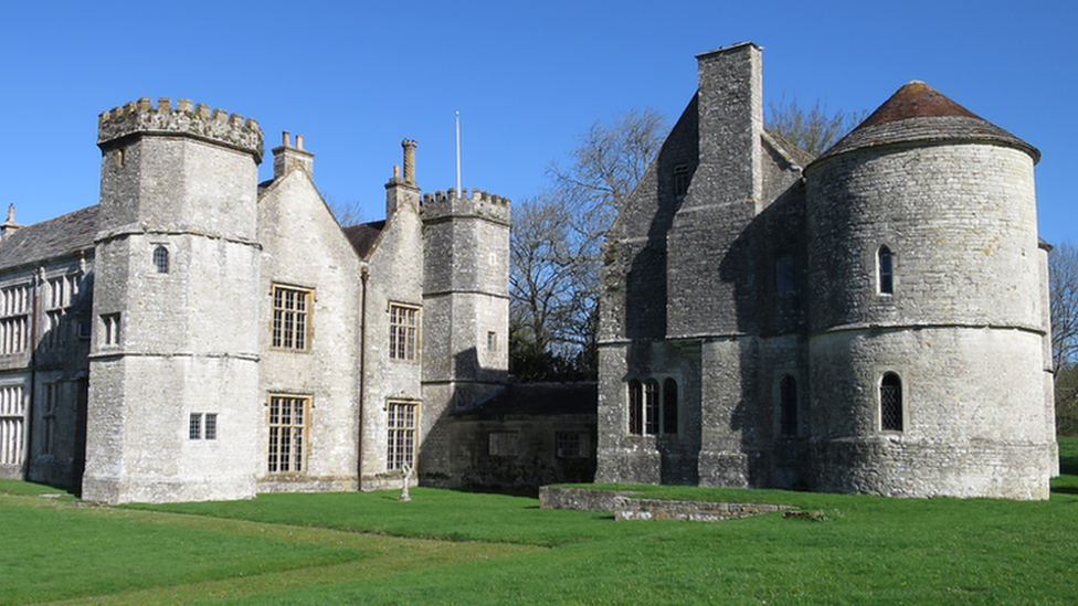 Wolfeton House in Charminster