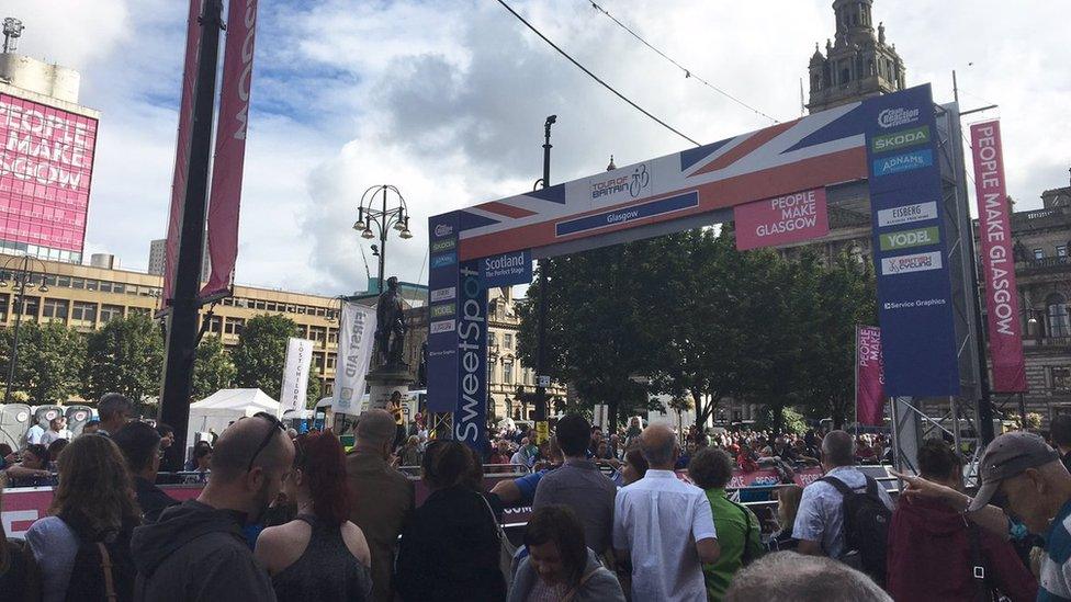 crowds gathered to see the tour start in Glasgow's George Square