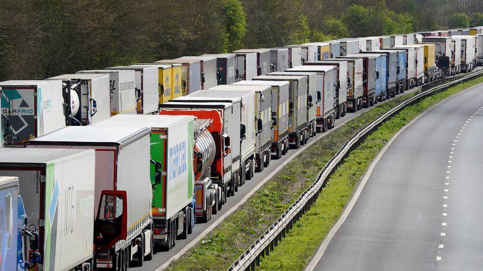 Lorries queuing in Operation Brock