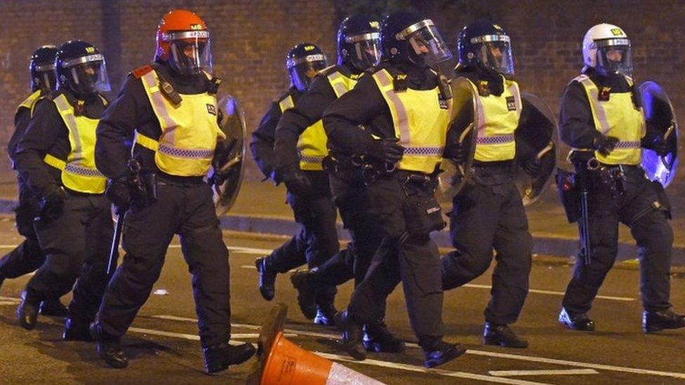 Met Police riot officers