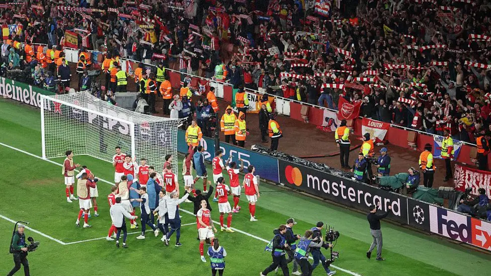 «Los temores catastrofistas sobre el futuro del Arsenal están empezando a disiparse».