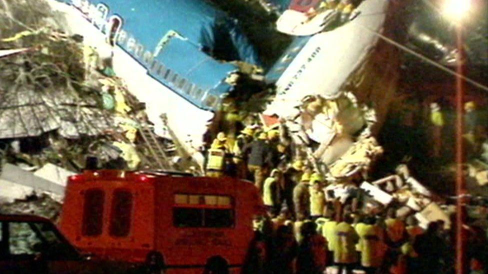 Kegworth tragedy, image of plane crash