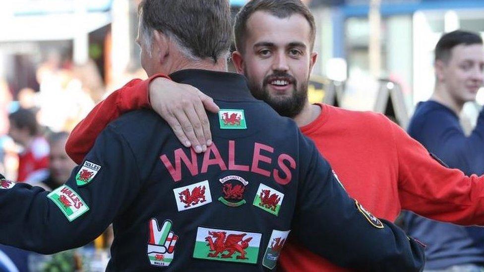 Cardiff turns red for Wales' vital Euro 2016 clash with Israel