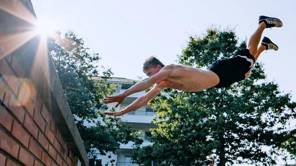 Man doing parkour