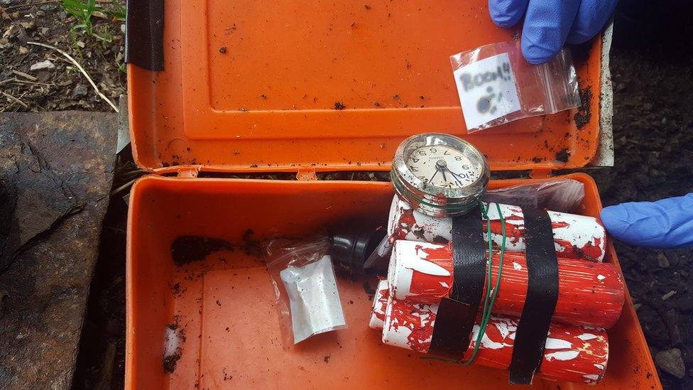 Fake bomb found in Paignton