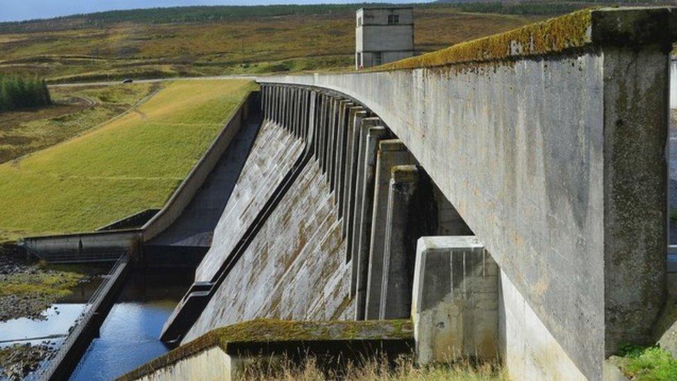 Glascarnoch Dam