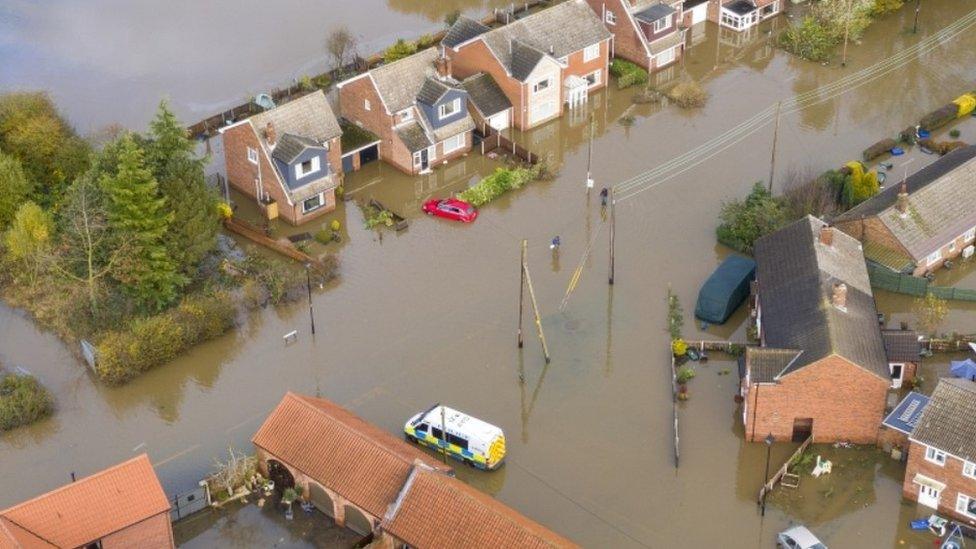 Flooding in Fishlake