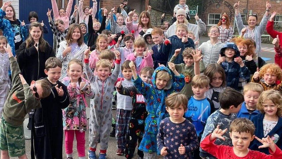 Tetsworth Primary School primary school pupils