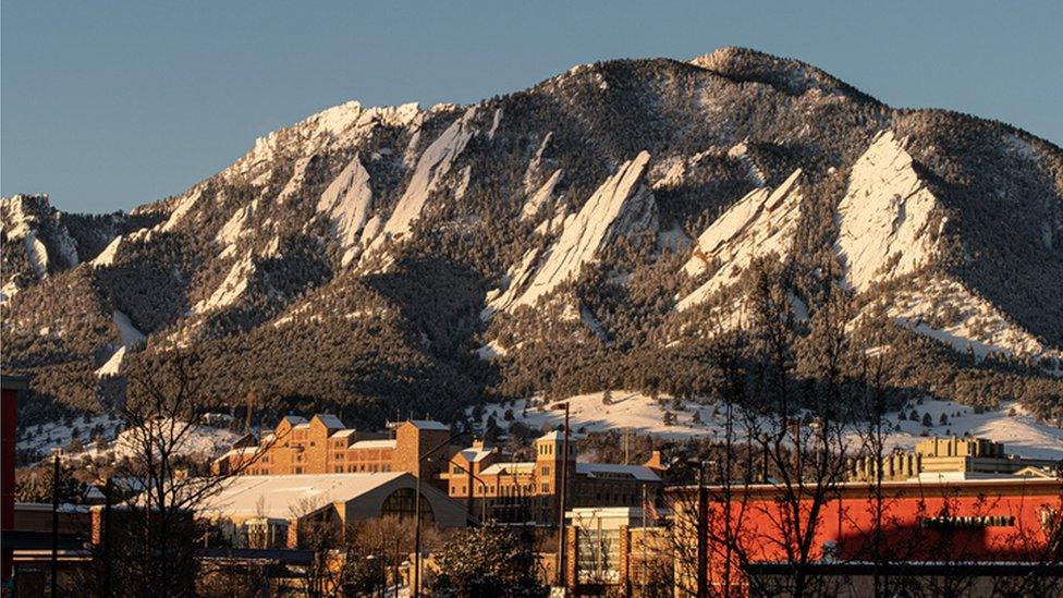 Dinas Boulder yn Colorado