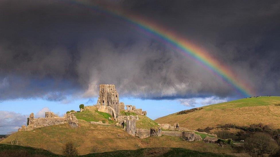 WEDNESDAY - Corfe Castle