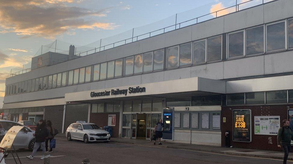 Gloucester Railway Station building