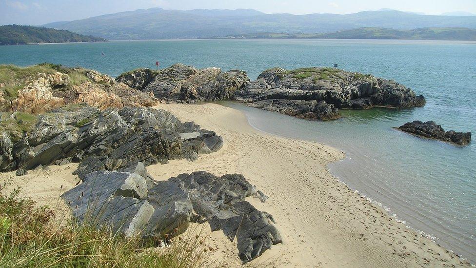 This picture of a lovely day at Borth-y-Gest, near Porthmadog, was taken by holidaymaker Janice Davies from Rochdale.