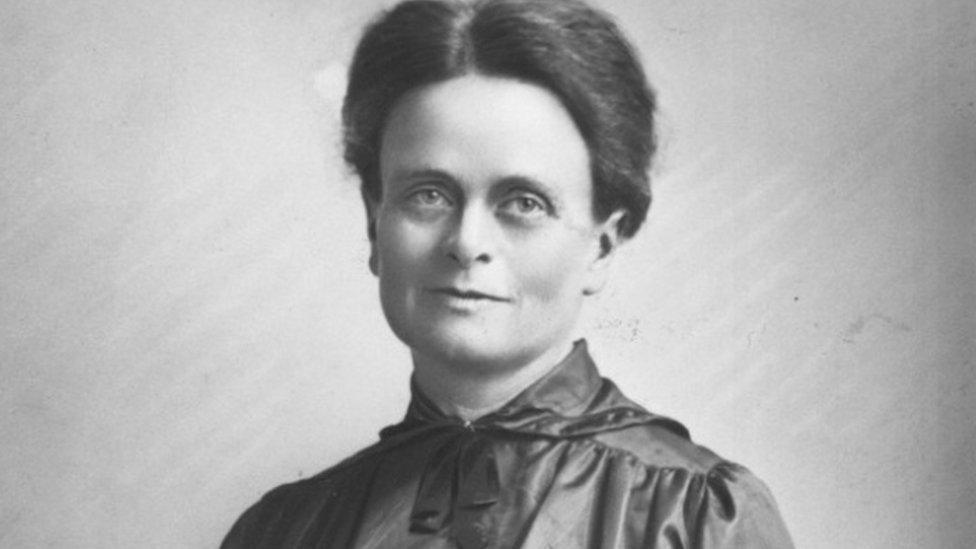 Elsie Inglis