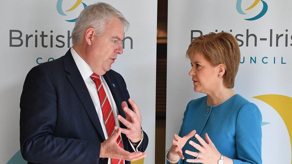 Carwyn Jones a Nicola Sturgeon