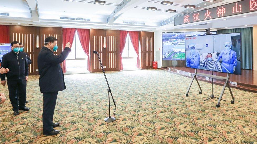 Xi Jinping speaks with patients