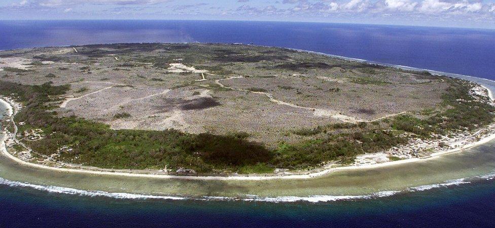 Nauru island (Sept 2001)