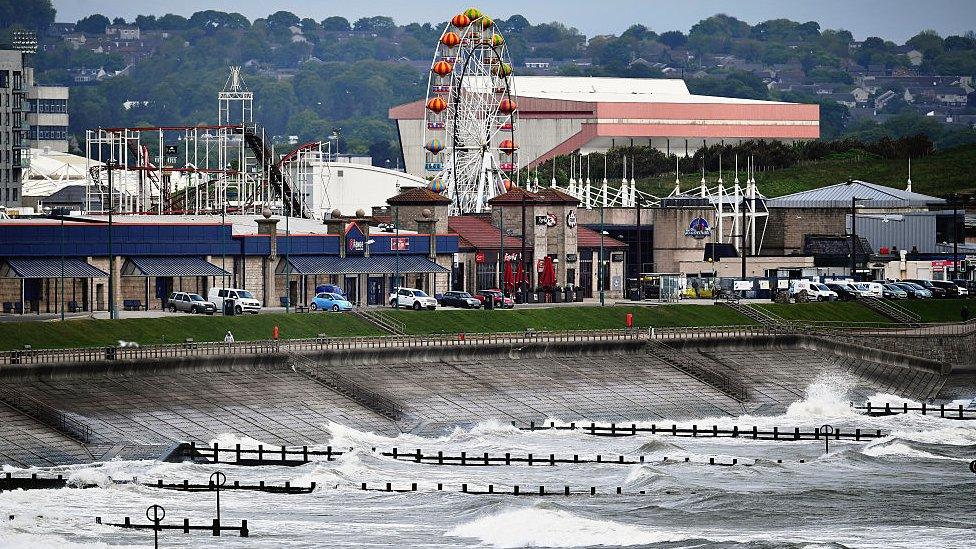 The road running along Aberdeen beach front was the location of the unofficial car meet up