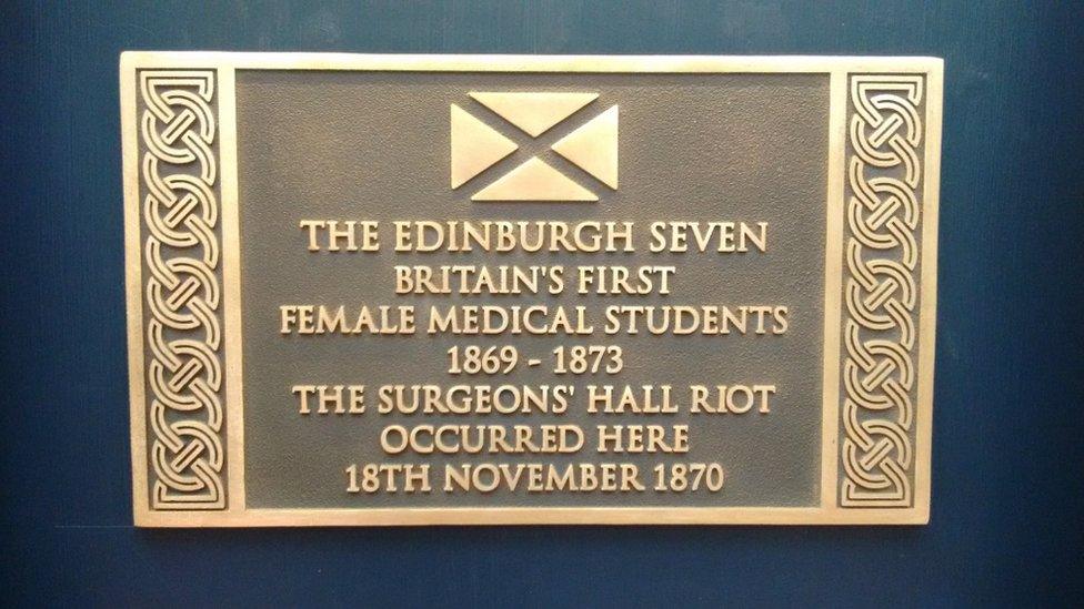 Edinburgh Surgeon's Hall plaque