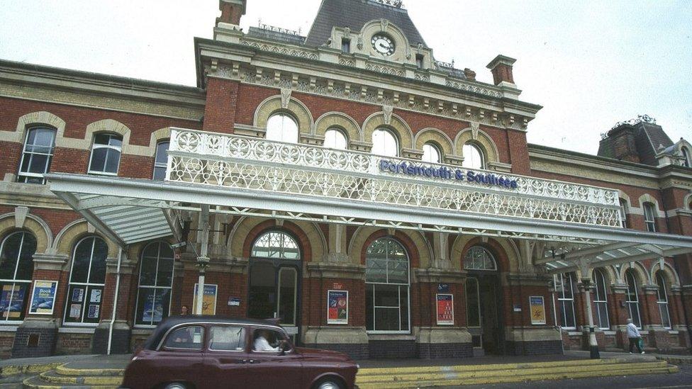 Portsmouth and Southsea station closed after 'suspicious' item found ...