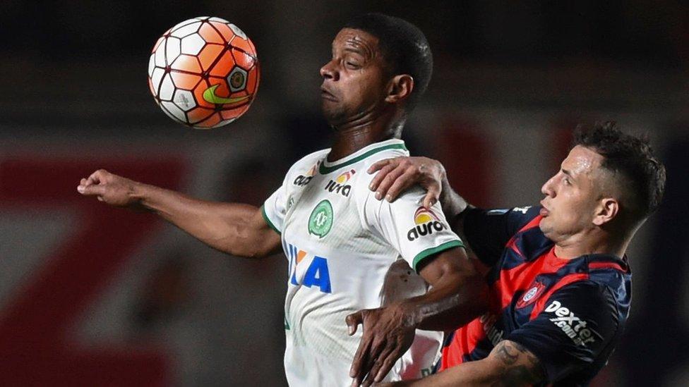 Brazil's Chapecoense forward Bruno Rangel (L) vies for the ball with Argentina's San Lorenzo midfielder Franco Mussis, during their Copa Sudamericana semifinal first leg football match on 2 November