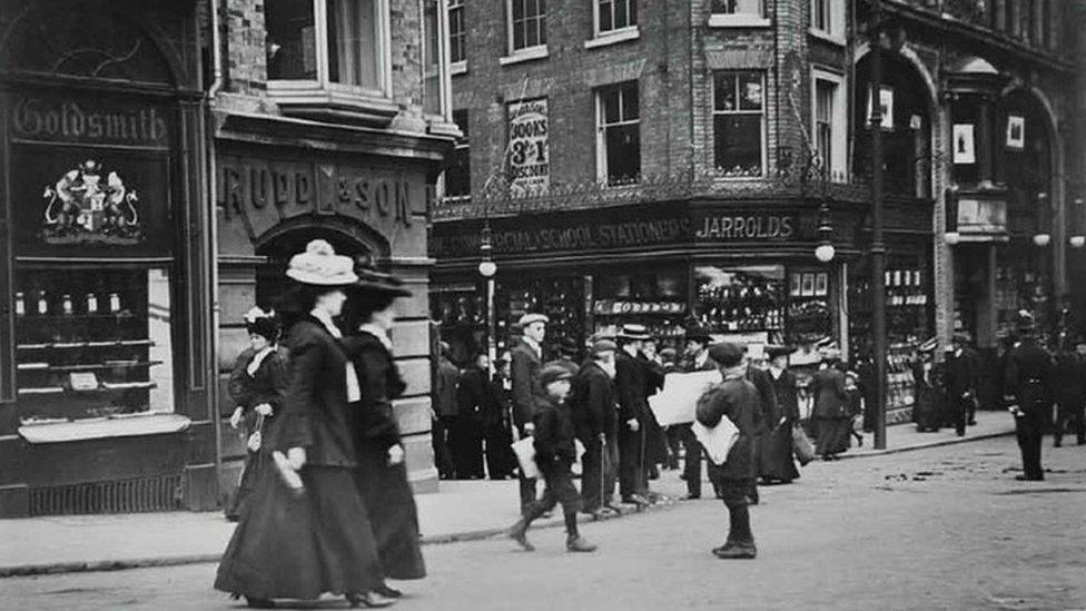 Jarrold, 1909