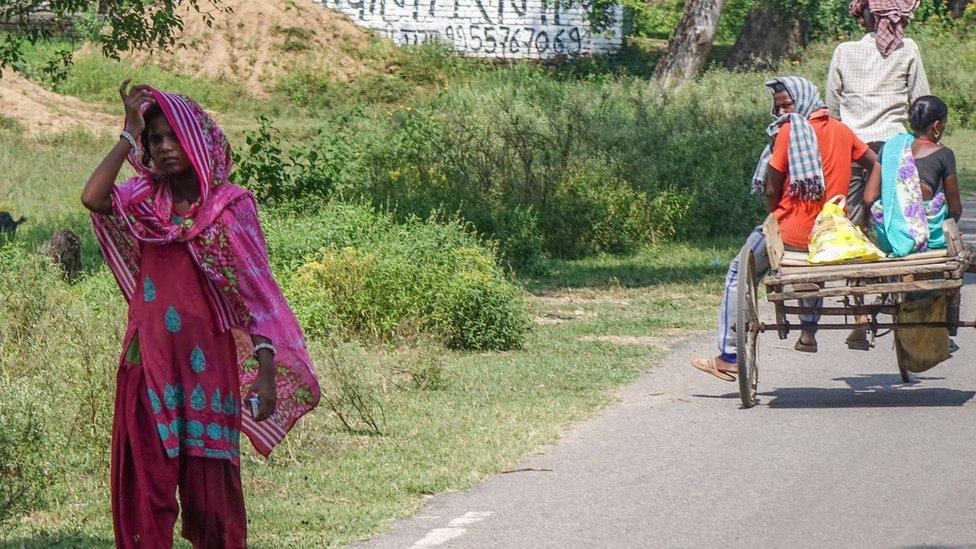 India rural road