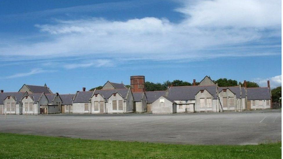 Ysgol Cybi site