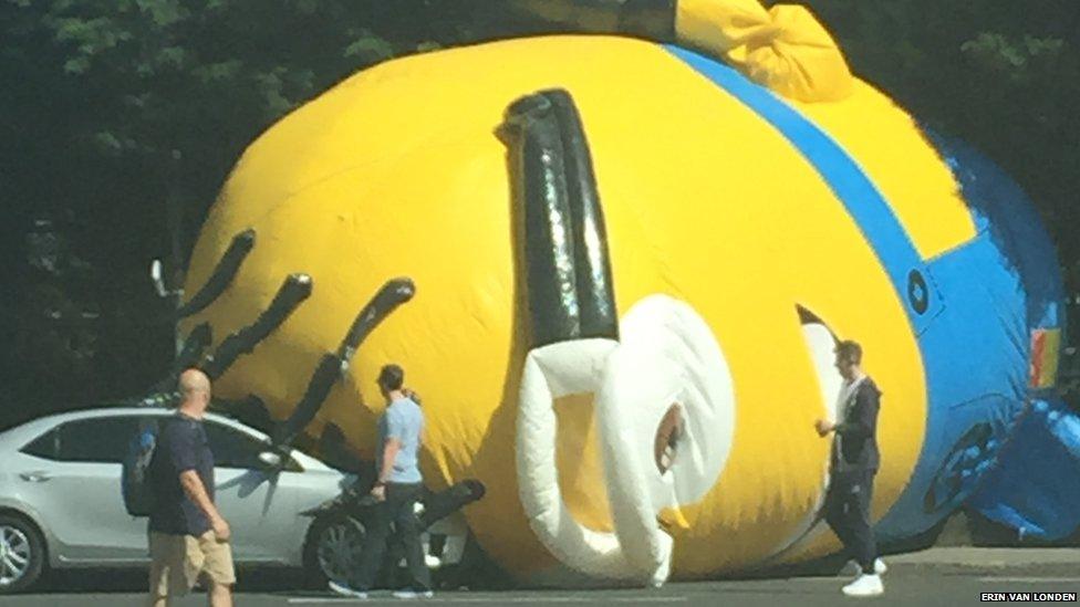 Minion on road