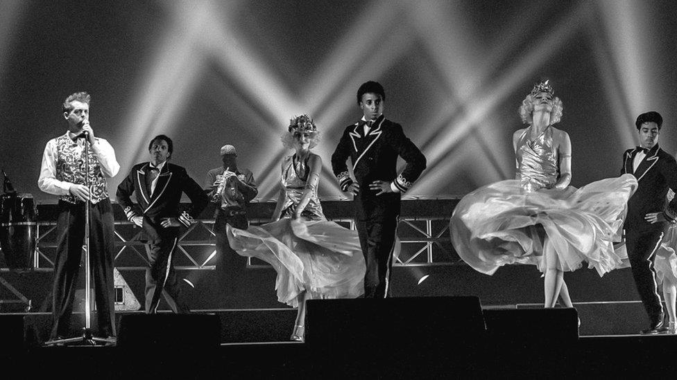 Pet Shop Boys on stage in 1989