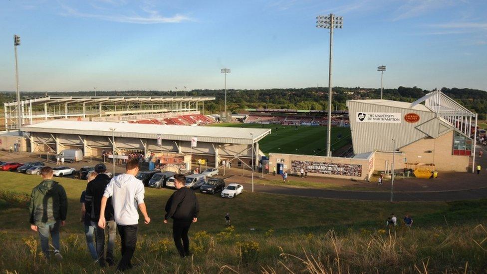 Sixfields