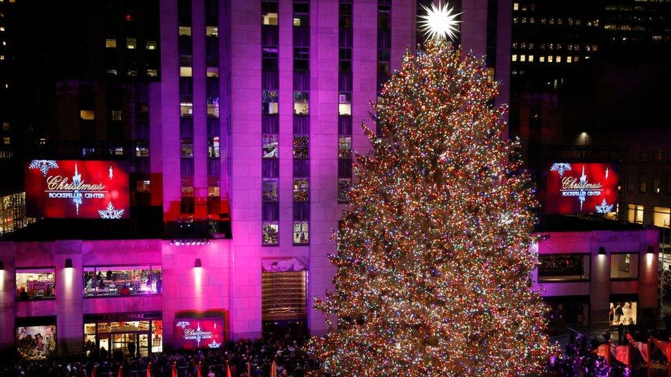 Christmas tree lights Rockefeller center