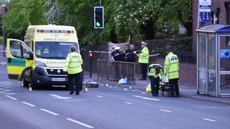 The scene on Lichfield Street