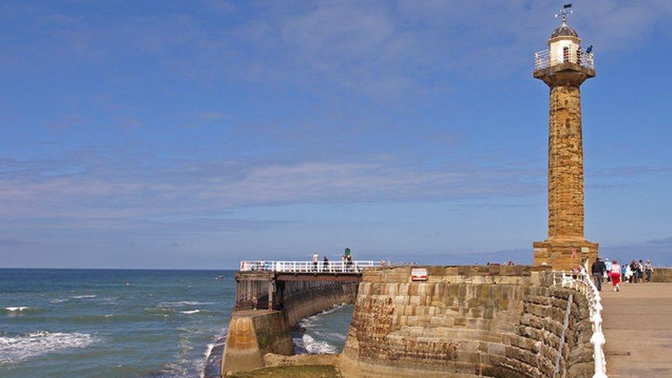 West Pier lighthouse, Whitby