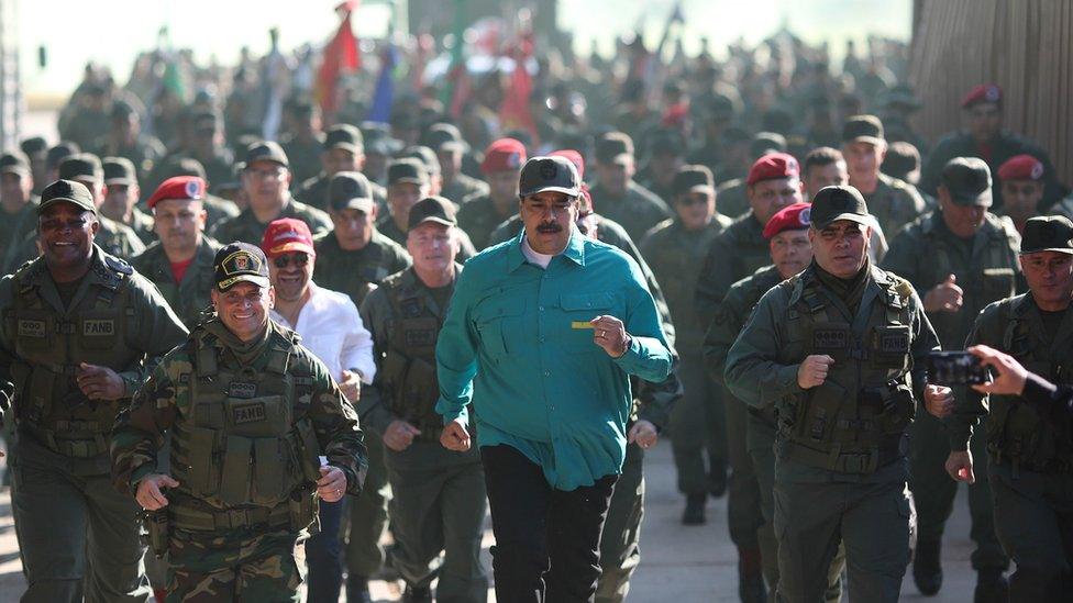 Nicolas Maduro (c), exercises with soldiers at Fort Paramacay, in Carabobo, Venezuela, 27 January 2019