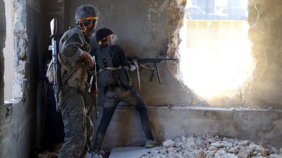 Syrian rebels fight in Aleppo's Ramouseh area. Photo: 6 August 2016