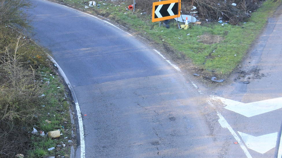 Litter on A12