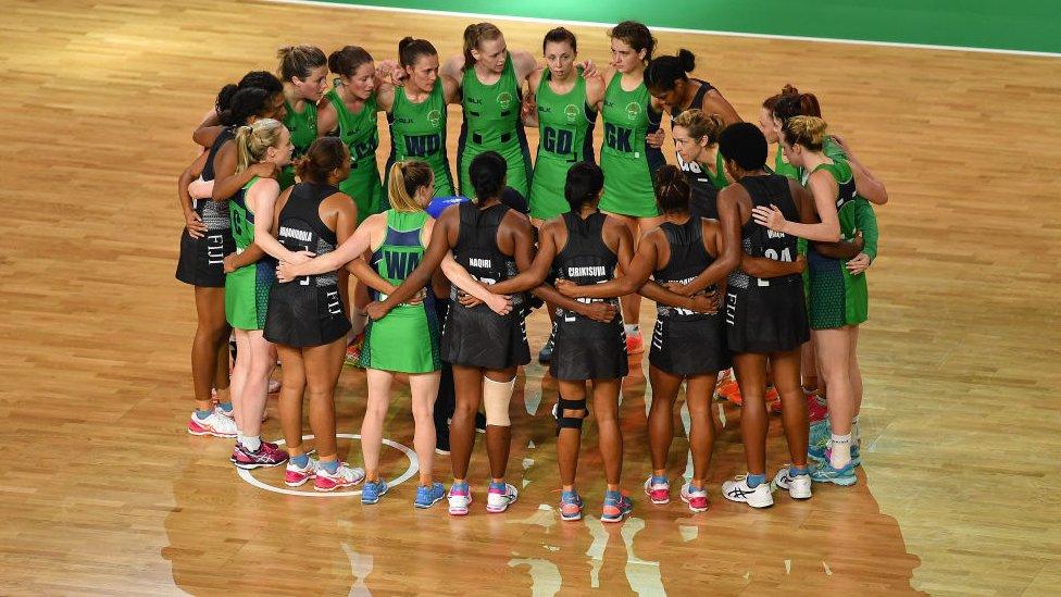 Northern Ireland and Fiji netball teams