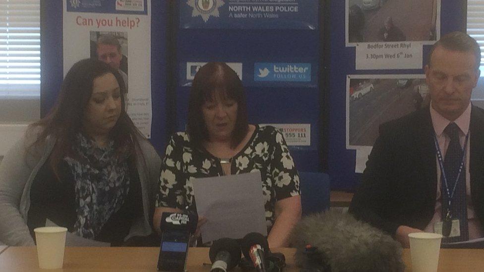 Lynette Whitfield, Colette Sudlow and Supt Mark Chesters