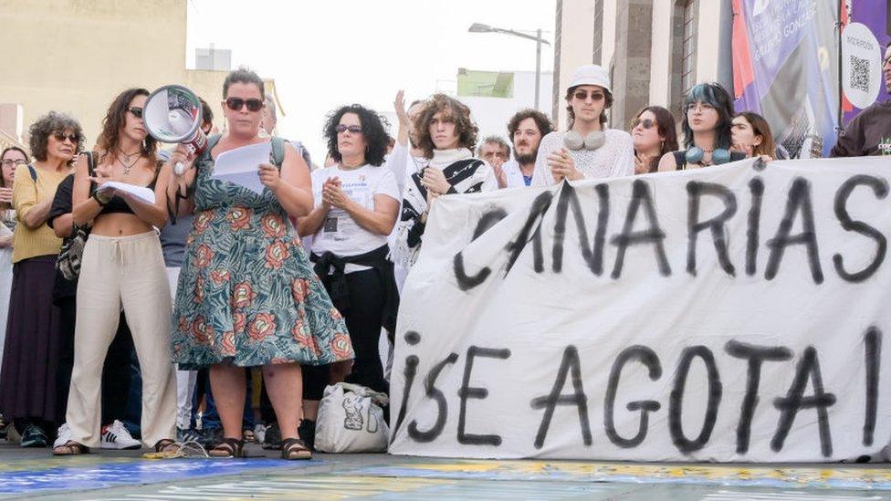 Activists start a hunger strike, next to the Church of La Concepcion in La Laguna, on 11 April, 2024