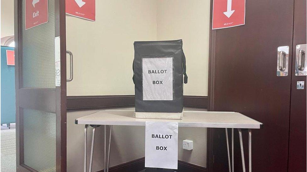 Ballot box in Jersey