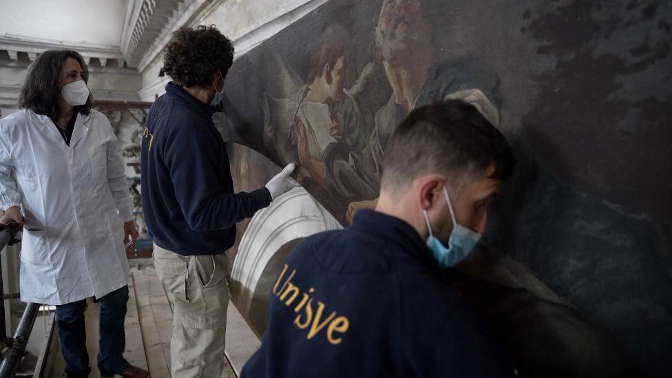 Giulia Lama's painting of St Matthew being removed from the San Marziale church