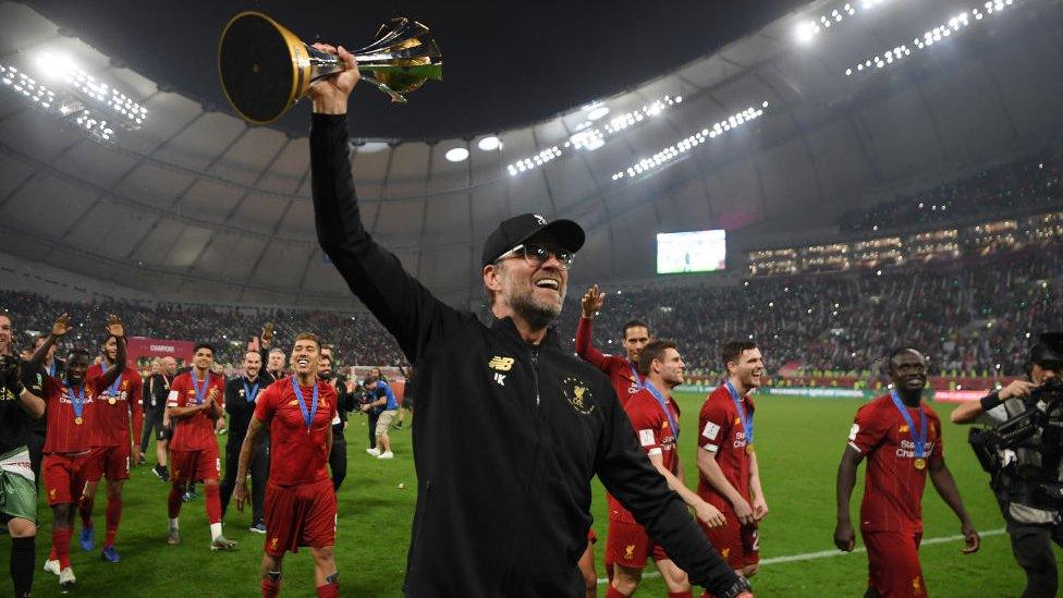 Klopp lifts the FIFA Club World Cup